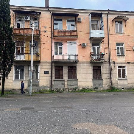 1 Квартира Люкс У Моря Sukhumi Exterior foto